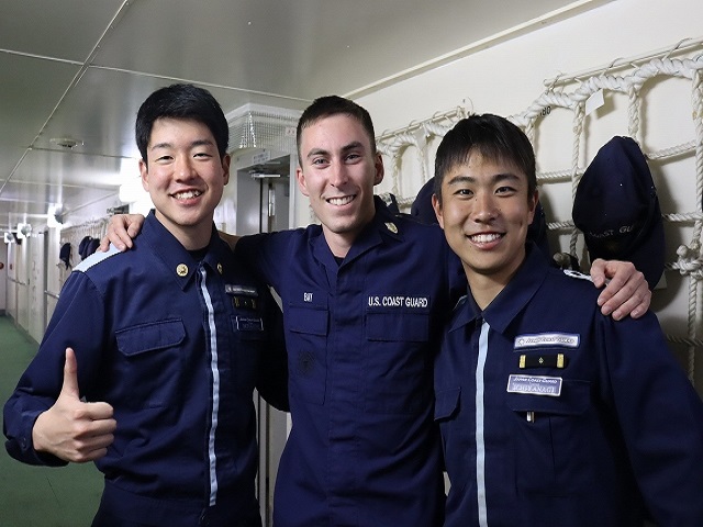 USCGA学生と実習生
